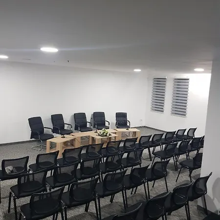 Aparthotel Poslovno-edukativni Centar *